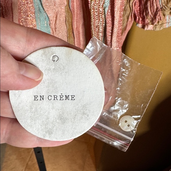 NWT En Crème Boho Metallic Stripe Peasant Top Tassel Tie V-Neck Size Small - Picture 9 of 9